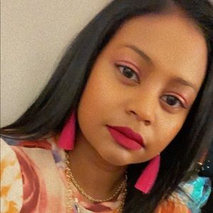 Meet your Posher, Tasha